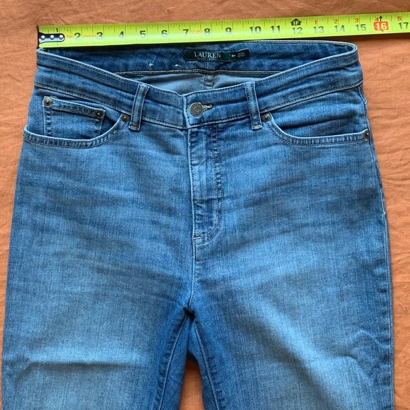 Lauren Ralph Lauren Straight Leg Jean, Size 8P - Picture 3 of 7